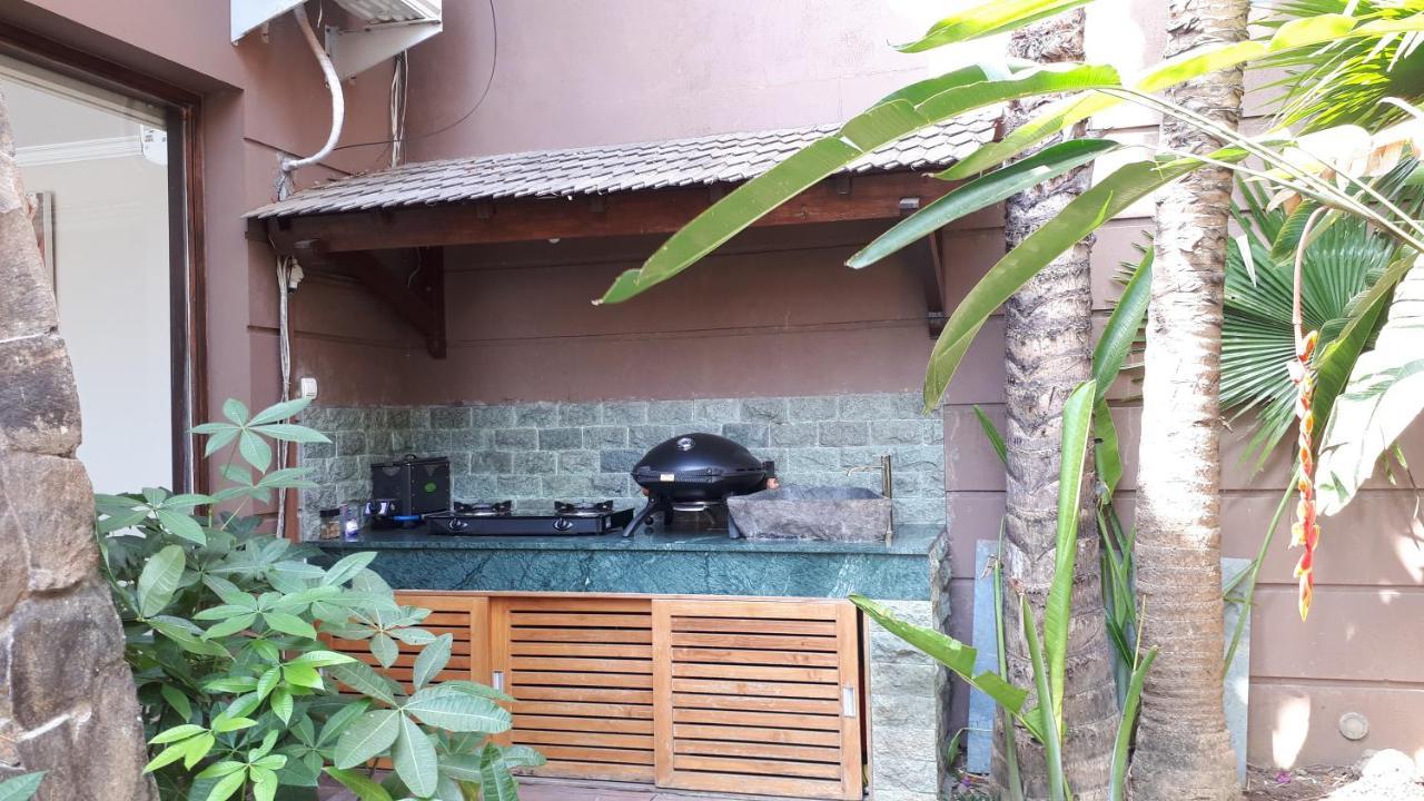 Aomi Villa Senggigi Exterior foto