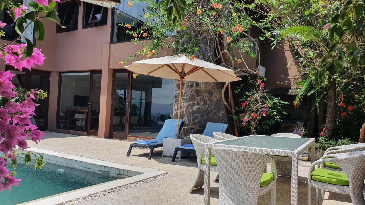Aomi Villa Senggigi Exterior foto