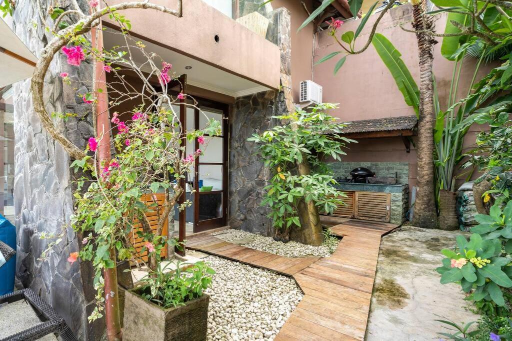 Aomi Villa Senggigi Exterior foto