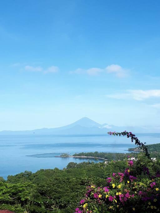 Aomi Villa Senggigi Exterior foto